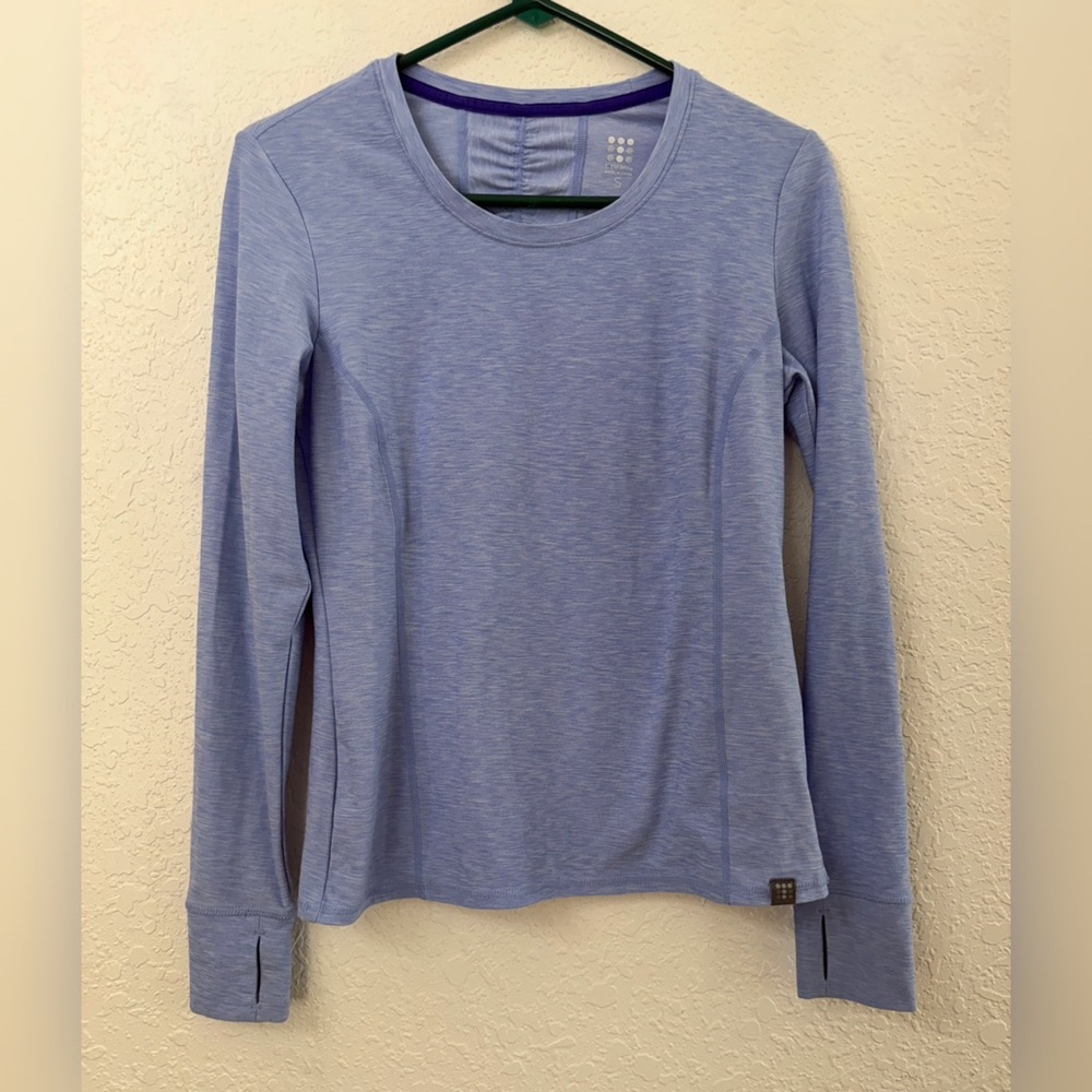 Title Nine Light Blue Long-Sleeve Grace Crew Performance Tee - S